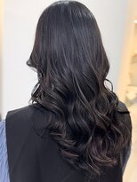 ラウレア(LAULEA) まとまりの良いカット+地毛風カラー/ナチュラルカラー/カット