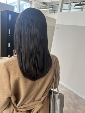 バリー(VALLEY) 深みグレージュツヤ感ストレートヘア