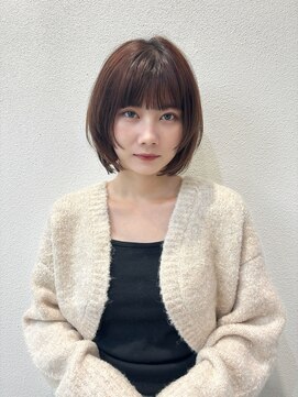 アンバー 池袋(amber) 顔まわりのレイヤーがかわいいレイヤーボブ