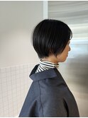 オフィスでもママ会でもリードできる大人ショートボブ