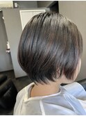 ショートボブ