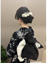 エメティ(Aimerty)&nbsp;浴衣着付けとヘアメイク♪