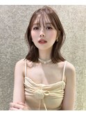 軽やかな印象のボブミディアムレイヤー