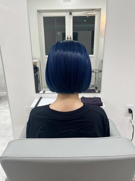 ワンズクロエ 原宿店(ONE's Chloe) くびれヘアアプリコットオレンジハイライトカラーブルーカラー
