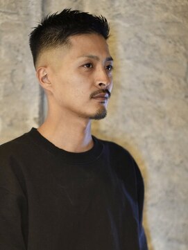 ダグラスヘア ツーバックス 岐阜 大垣駅(Douglas hair TWO BACKS) 【スキンフェード】王道フェードスパイキーショート