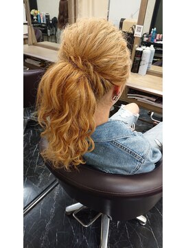 エヌエービー 池袋店(N.A.B.) ローポニー