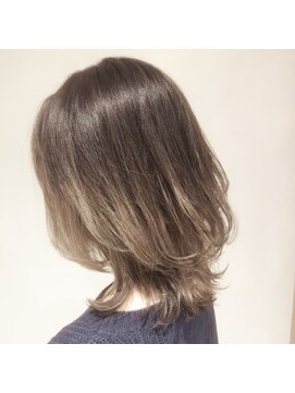 フィゼル 福島店(fizelle) グラデーション レイヤー 中村