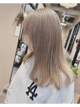 トリコ(torico) クリアベージュ　【八王子ブリーチ】