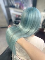 オズ 梅田店(OZ)&nbsp;＃水色カラー×＃エクステ60枚＃シアン＃髪質改善＃艶髪ロング