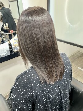 ミリア(MILIA) 大人可愛い30代40代50代小顔髪質改善ケラスターゼストレート