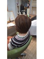 ブロッサム 東中野店 大人可愛い切りっぱなしひし形レイヤーカットモカベージュ