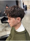 刈り上げアップバングショートメンズツイストスパイラルパーマ