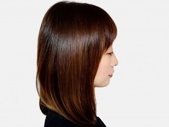 ピクシー ヘアー ファクトリー(Pixy Hair Factory)の写真/ツヤ感や持続力、指通りを実現できる！髪質改善に効果が期待できるトリートメントでうるツヤ髪の仕上がり♪