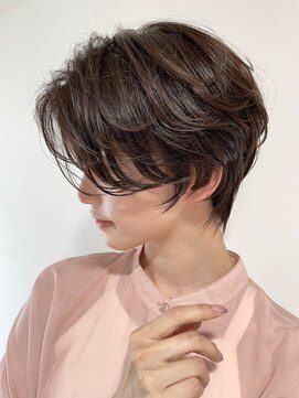 クラン(Chlan) 大人ハンサムショート×くびれ×アッシュグレー