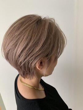 ライフ 住道店(Lyfe) 耳かけショートカット_デザインピンクベージュ前髪カット_372