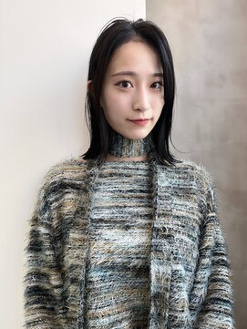 イル(ill) ボブ ぷつっとボブ 外ハネ