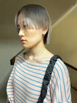 ソイ コンク 下北沢(soi conc) 【White beige】ミニボブ_ツーブロック刈り上げ_ベージュカラー