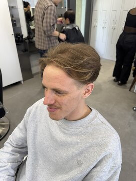 グルーマーズトウキョウ(GROOMER/S TOKYO) 神保町無造作パーマブルーブラック韓国マッシュツーブロック