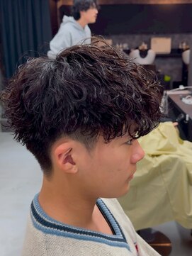 カーニー 北千住(kearny) メンズカットパーマ/ニュアンスパーマ/フェザーパーマ[北千住]