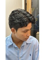 ドルクスザタイガーリヨウシツ(Dorcus the tiger) ショートセンターパートパーマ