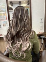 アミリー ひたち野うしく店(Amily)&nbsp;ハイライトバレイヤージュダブルカラーケアブリーチ20代30代