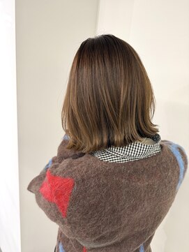 ノウハウ キョウト(KNOWHOW kyoto) 顔まわりレイヤー/切りっぱなしボブ/外ハネ/美髪