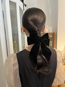 ハク メゾン(HaKU maison) 結婚式お呼ばれヘアセット/タイトローポニー/リボンアレンジ