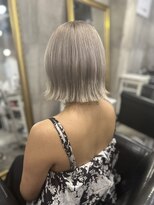 ルシティ(Le City)&nbsp;silver beige【ホワイトカラー/シルバー/ハイトーン】
