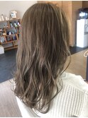 アッシュベージュ