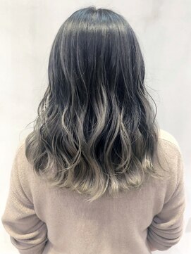 アイティー バイ アルバム 中野店(IT by ALBUM) アッシュグレーハイグラ_ハイライトカラー_ba308461