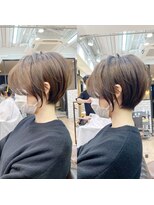 アヴァロン(AVALON)&nbsp;美シルエット・立体感大人ショート・アッシュベージュ【BISA】