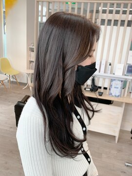 フリーダムメルシー(freedom Merci) ■センターパート　ダークグレージュ　韓国風