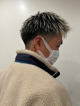 ビーテックバイゼン 山科店(B-TECH by Zen) ツーブロック短髪モテるスーツ束感メッシュシークレットパーマ