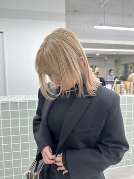 シカ(sica) ブロンドベージュ