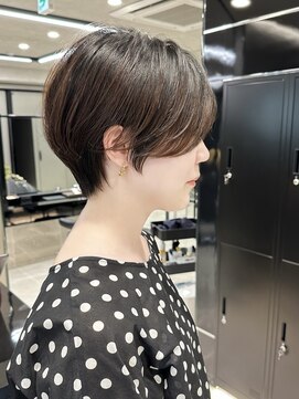 ハルキミナト ジャパン トウキョウ(HARUKI MINATO japan TOKYO) 20代30代40代50代/丸みショート/クビレ/前髪あり/表参道