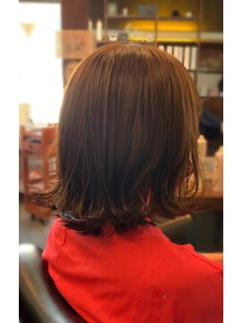 サロン ド メイド(Salon de MADE) ☆サロンドメイド茅ヶ崎☆ ツヤカラー外ハネミディアム☆