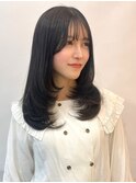 ふんわりレイヤーカット　顔周りカット　シースルーバング　艶感