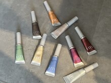 トゥレイル(TRIL)の雰囲気（im ブロウ&ラッシュ　カラーマスカラ）