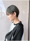 クールな印象のマッシュショート