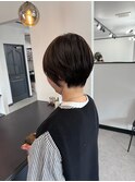愛されショートくびれ顔まわり似合わせカット白髪ぼかしカラー