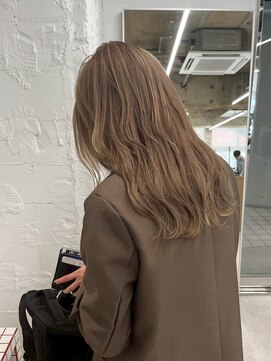 シロ 船橋(白silo) ブロンド/ロングヘア/ハイトーン/韓国/船橋/京成船橋