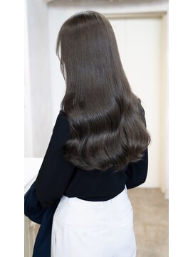 アリー 原宿 表参道(ALLY) ALLY宍戸　暗い髪でも髪の柔らかさを演出