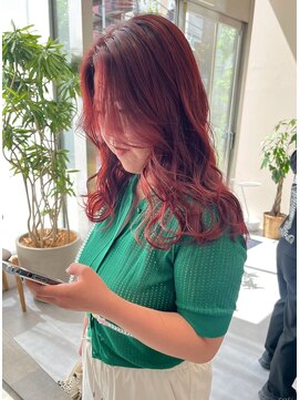 ガリカ 横浜(Gallica) ブリーチなし深みレッドカラー×レイヤーロング