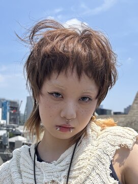 ナループロアツム(Nalu pu loa Tsum) マレットヘアウルフミディアムレイヤーショートマレット