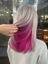 バイブアンドアネックス(VIBE & ANNEX) 《momoka》インナーカラーホワイトピンクギャル横浜石川町