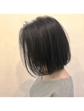 エルモ(ELMO) 軽いボブ /ワンレングスでも軽く夏らしい