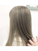 ミルクティーベージュ