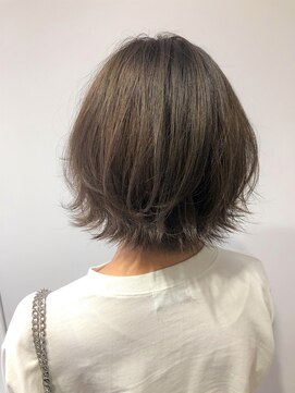 ビーハイブ 一番町店 アヴェダ(BEHIVE) 【BEHIVE一番町店高橋しおり】レイヤーボブ×ミントベージュ
