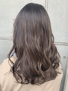 アンサム リリー(UNSOME Lille) 【UNSOMELille】アッシュベージュ/グレイカラー