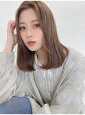 王道ミディアムヘア×透明感カラー